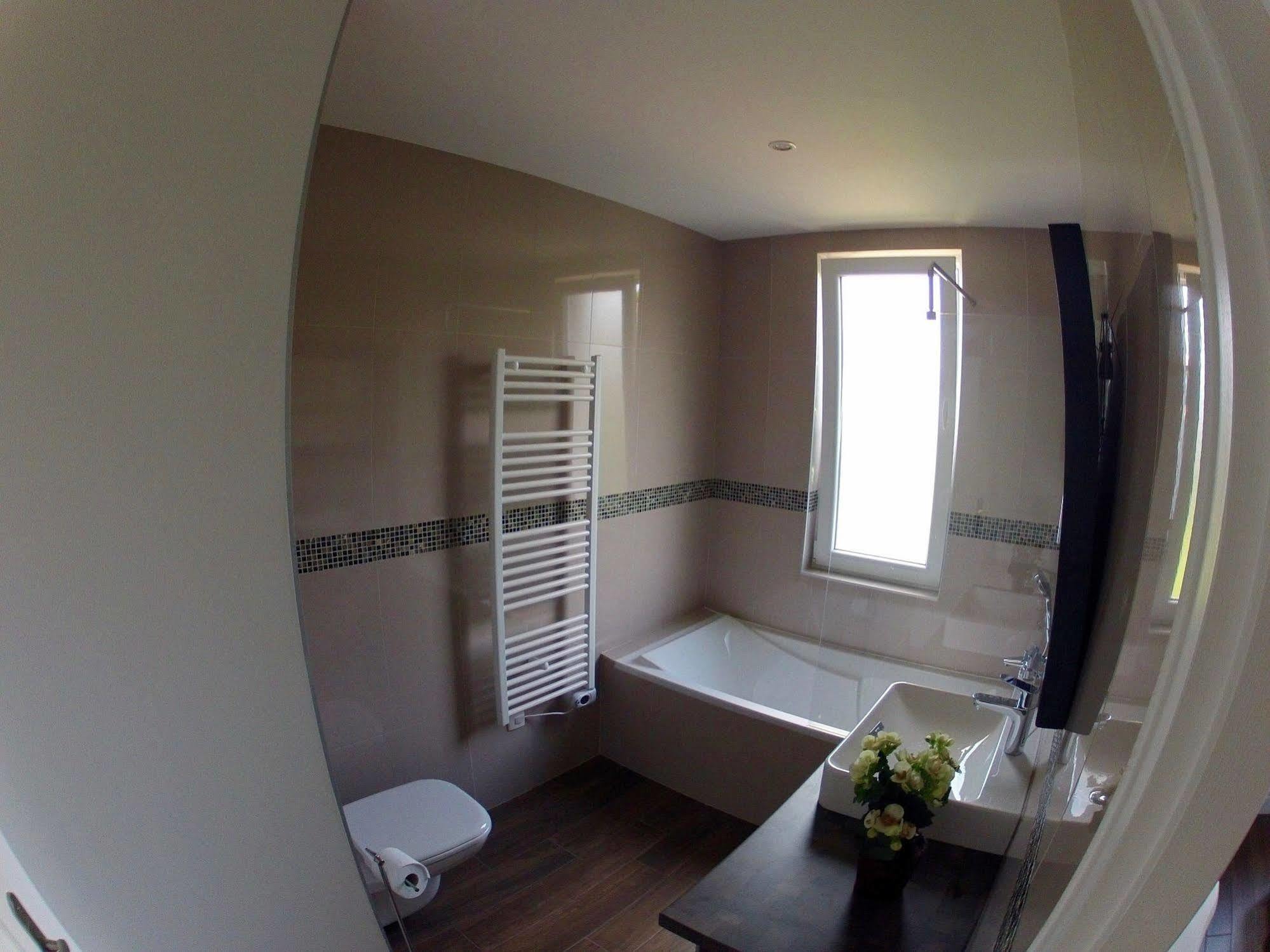 Aux Arenes De Bed & Breakfast Bayonne