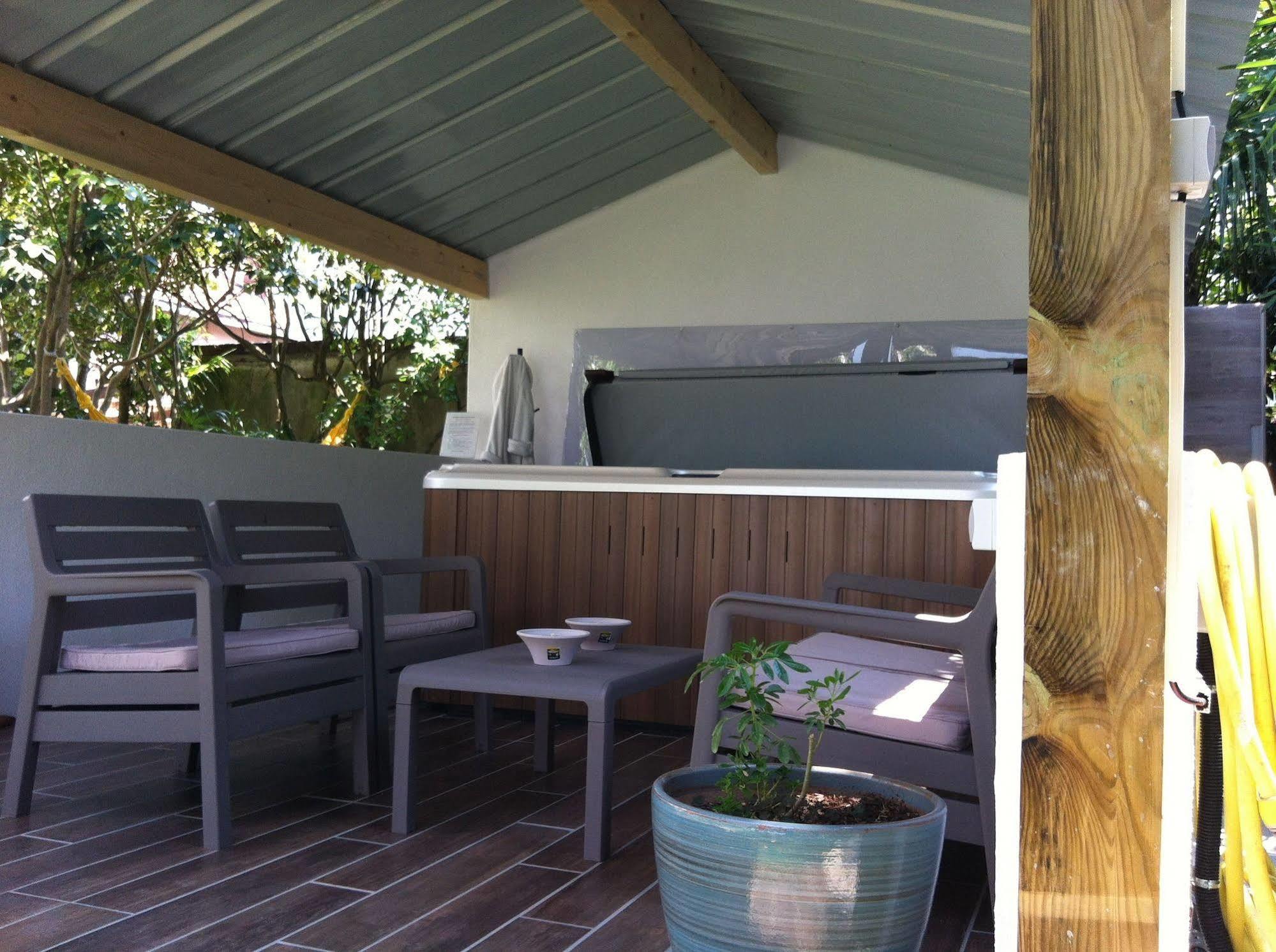 Bed & Breakfast Aux Arenes De 3*
